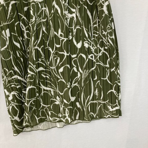 Rafaella sz 3X Green White Abstract Pleated Textured Wide Leg Pull-on Crop Pants - Picture 4 of 9